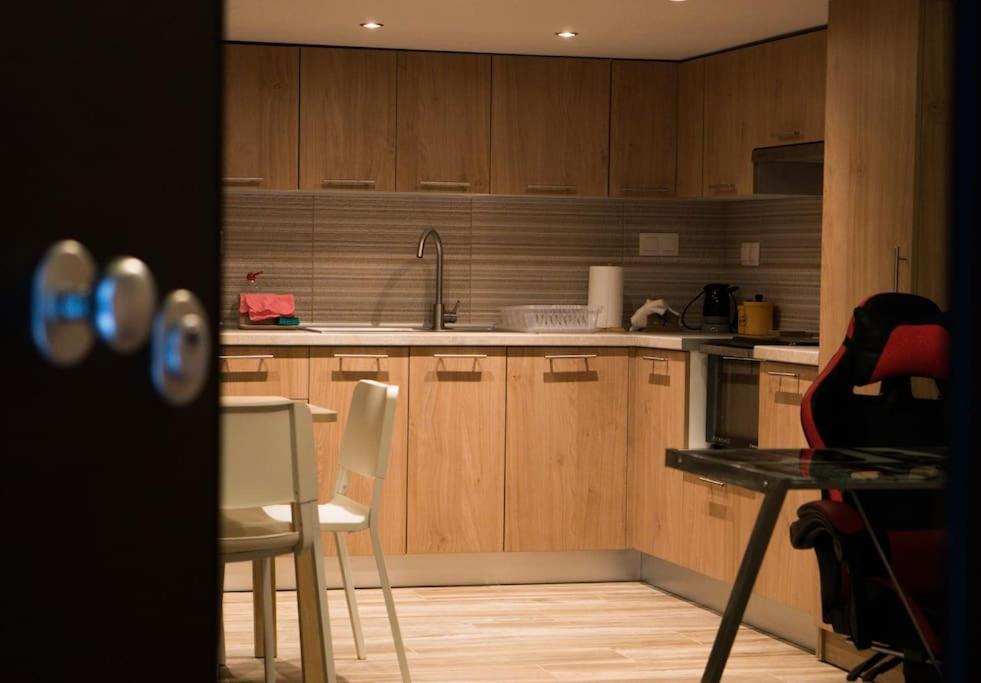 Modern Cozy Appartment In Thessaloníki Eksteriør billede